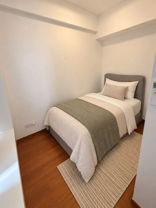 Single-bed room